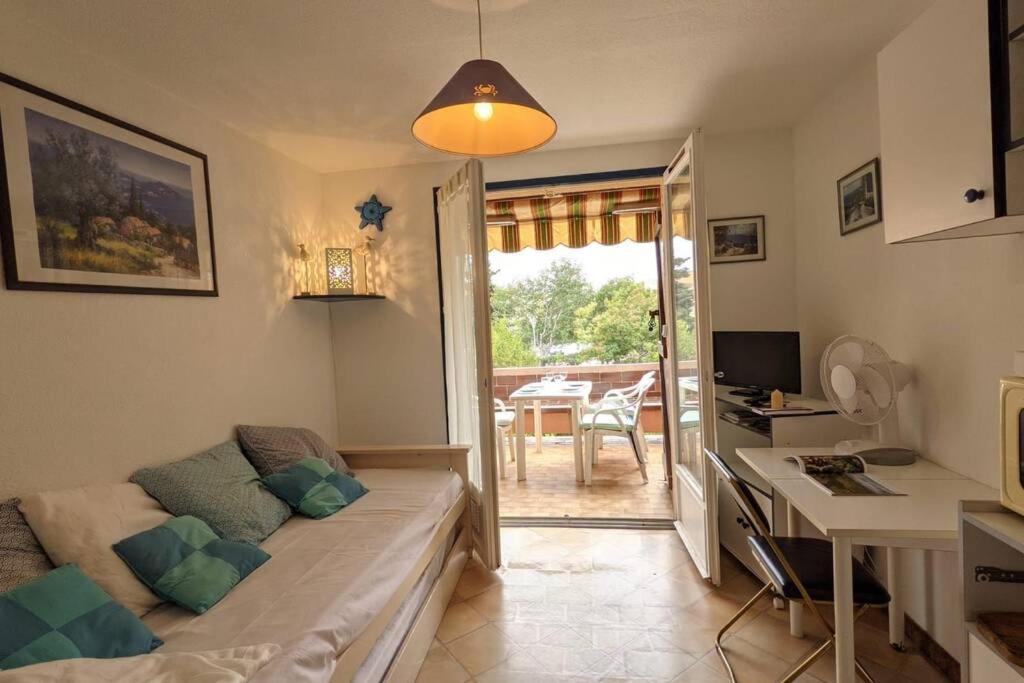Appartement " Le Grand Bleu " A 3 Min De La Plage La Londe-les-Maures Exterior photo